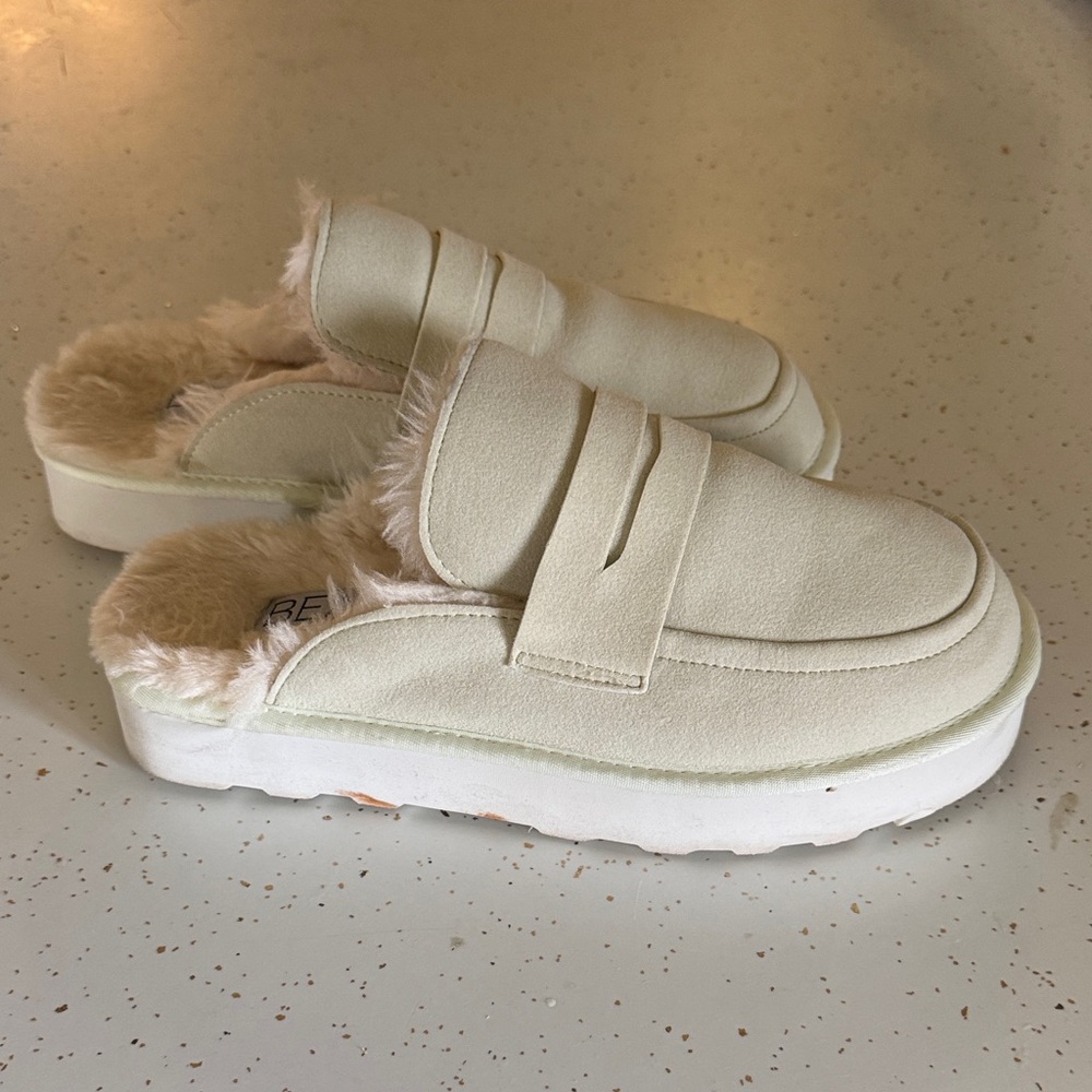 Women's Cream Fuzzy Loafers